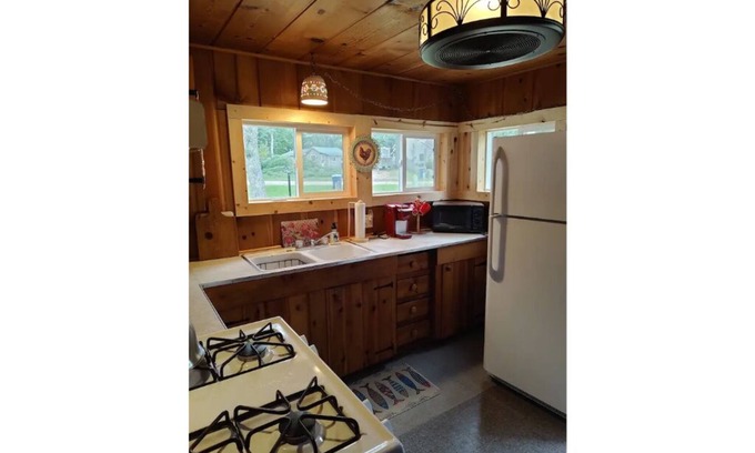 Harrison Cottage | Bring your toys!