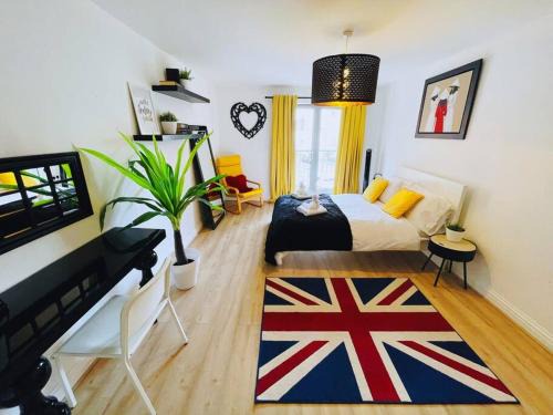 Saint Paul's Apartment | Bristol City Stays - 1 Bed - Pembroke Court