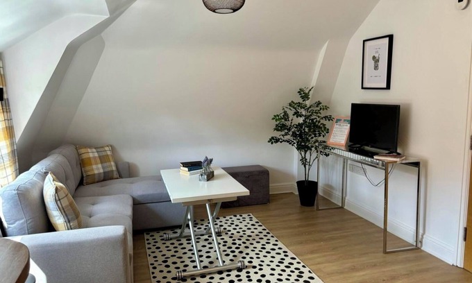 Saint Paul's Apartment | Bristol City Stays