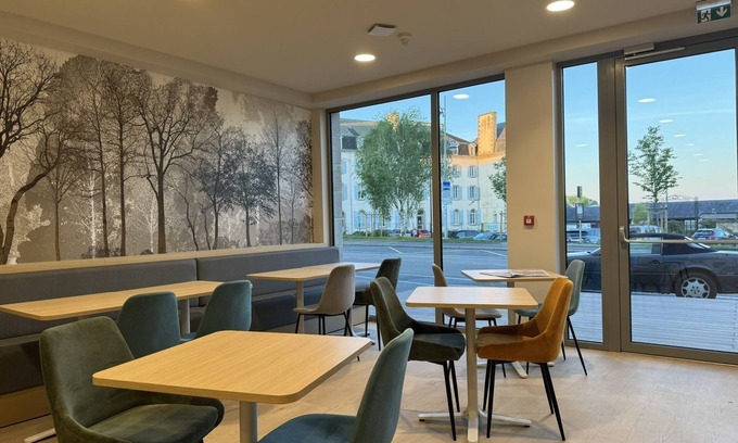 Carhaix-Plouguer Hotel | Brit Hotel Confort Carhaix