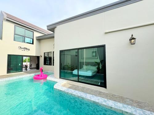 Na Chom Thian Villa | Brittany Private Pool Villa-Pattaya