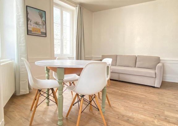 Cherbourg-en-Cotentin Apartment | Bro’ Flat appartement au calme Cherbourg Centre