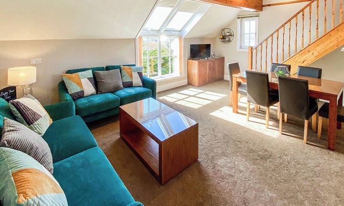 Kirkwall Apartment | Broad Apartment 7 - UK48073