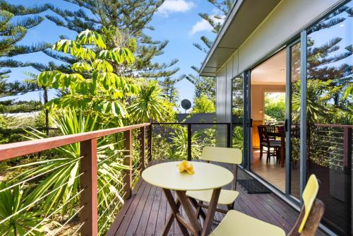Burnt Pine Villa | Broad Leaf Villas
