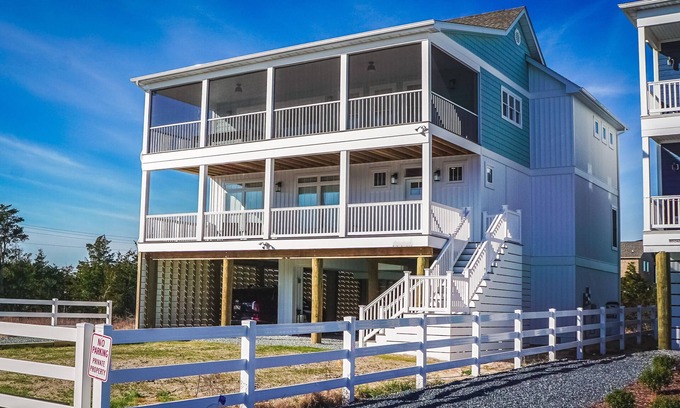 Milton House | Broadkill Beach home with amazing water views- just steps from the beach!