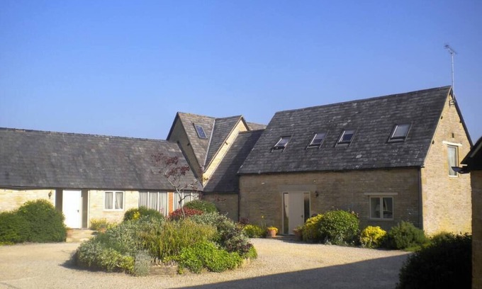 Condicote House | Broadway House, 7 Beds, 6 Baths