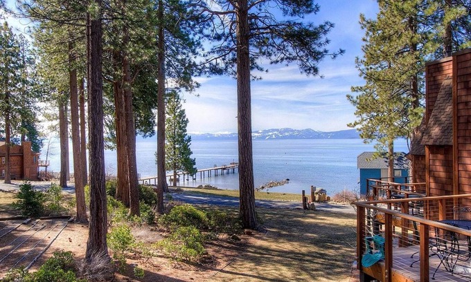 Brockway Condo | Brockway Beachside Bungalo 3 Bedroom Home by RedAwning