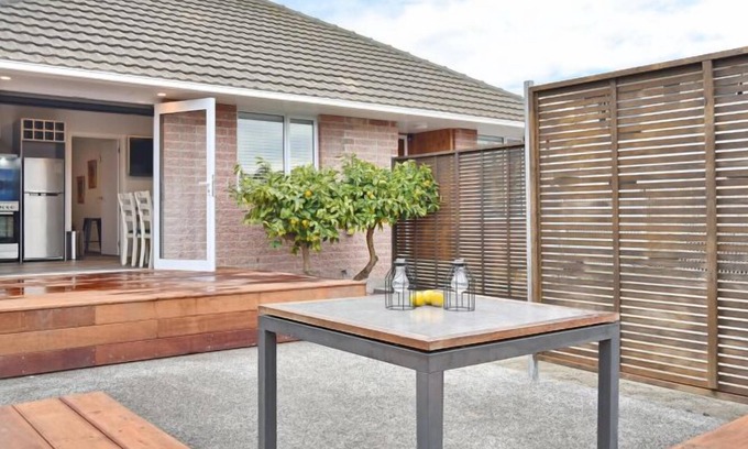 Riccarton House | Brockworth Place - 3 bedroom holiday home
