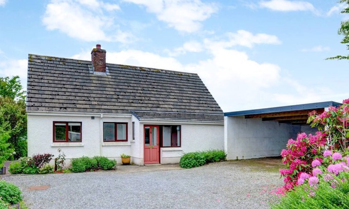 Llanfyrnach House | Brodeg in Llanfyrnach