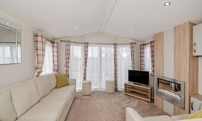 Woodbury House | Bronze Willow 2 (Pet)