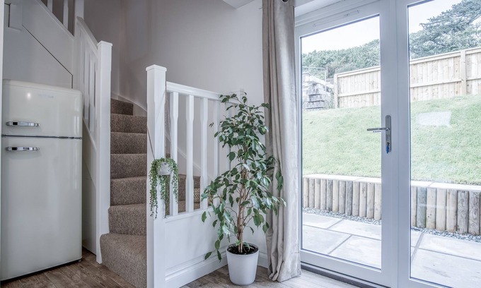 St Brides Cottage | Brook Cottage - 2 Bedroom Cottage - Dale