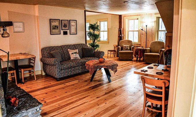 Goshen House | Brook Road Inn