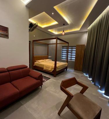 Lakkidi Villa | Brooke hills falls view