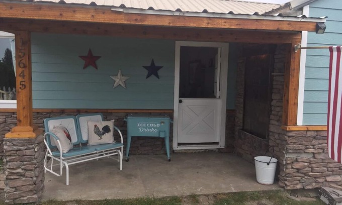 Harbor Other | Brookings Little Farm - Entire Home