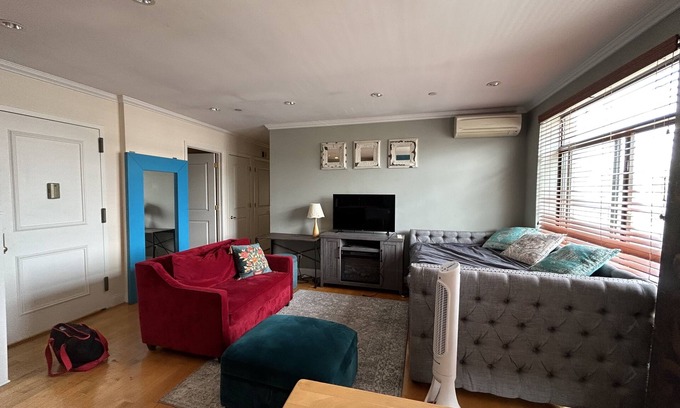 Windsor Terrace Condo | Brooklyn Sky! Cozy 2BR/2BA Windsor Terrace Condo with private rooftop terrace