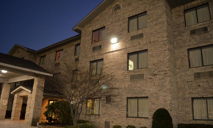 Pikeville Hotel | Brookshire Inn & Suites
