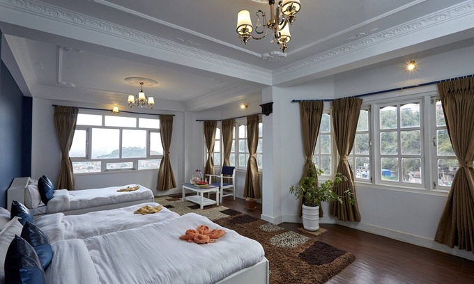 Nagarjun House | Brookside Hospitality Service (Private Rooftop House, Ichangu Branch)
