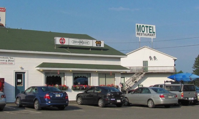 Smyrna Hotel | Brookside Inn