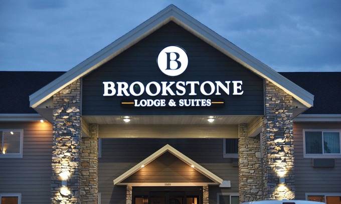 Algona Hotel | Brookstone Lodge & Suites