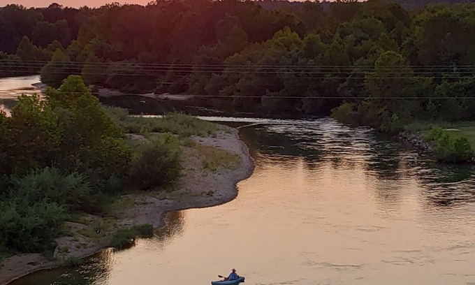 Van Buren Condo | Brookstone on Current River w/Private Gravel Bar No Cleaning Fee