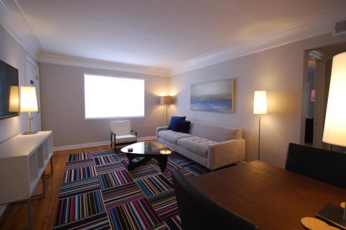 Brookwood Hotel | Brookwood Courtyard by BCA Furnished Apartments BCC1B 05 E