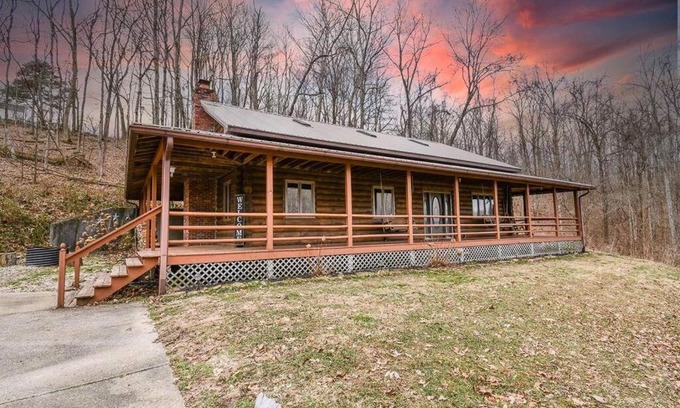 Bedford House | Broomsage Cabin