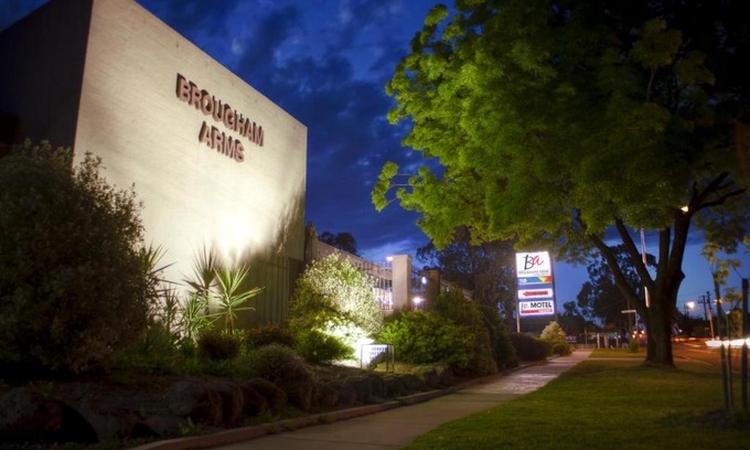Bendigo House | Brougham Arms Hotel