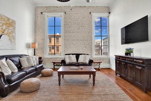 Historic District - North Apartment | Broughton Retreat