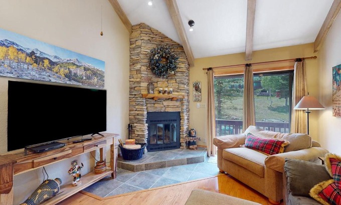 Purgatory Apartment | Brown Bear Lodge #322