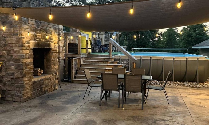 Rome House | Brown Bear Cottage 3 Bedroom Pet Friendly Home Near Sand Valley & Lake Arrowhead