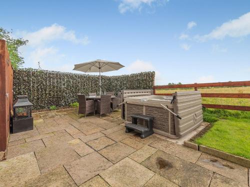 Wing House | Brown Dyke Stables
