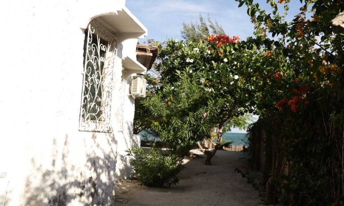 Gede Villa | Brown Eagle Beach Resort - Watamu