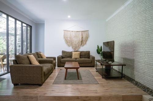 Setiabudi Villa | Brownies House - Setiabudi Bandung
