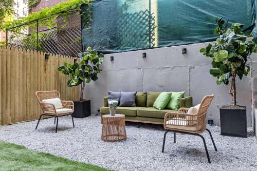 Harlem Apartment | Brownstone 2 Bed with Private Backyard near Subway