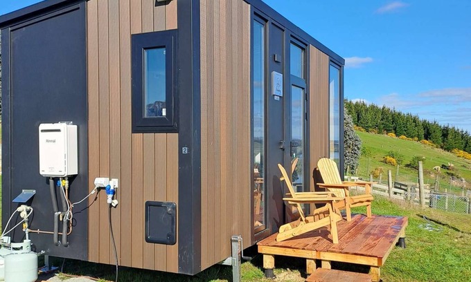Surat Bay House | Bruce Farm Alpaca Cabin 1 by Tiny Away