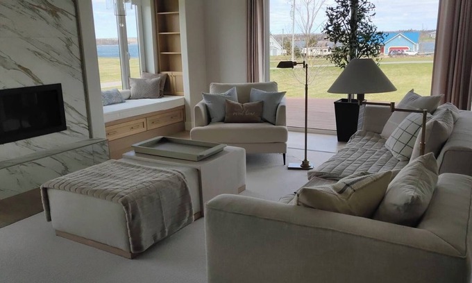 Montague House | Brudenell Riverview Estate: Luxury Estate with River Views and Lawns
