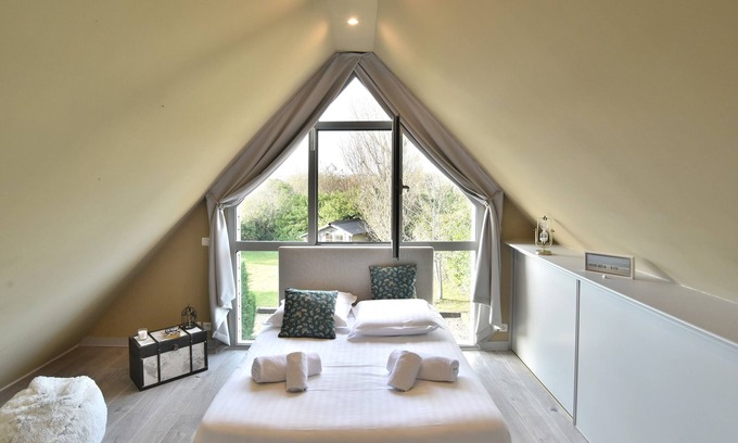 Saint-Jouan-des-Guerets House | Brug Roz - Avec piscine privée chauffée