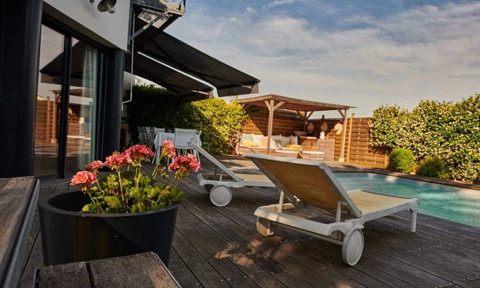 Bordeaux-Lac House | Bruges Near Bordeaux: Great house with garden and pool