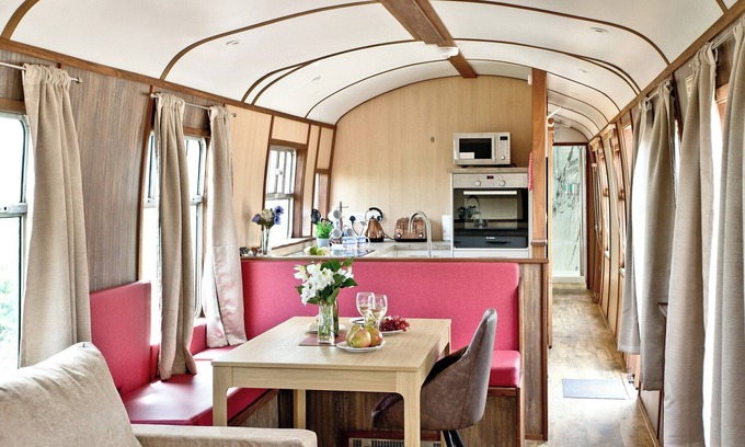 Dawlish Warren Ski Chalet | Brunel Boutique Railway Carriage 3