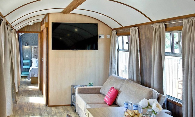 Dawlish Warren Ski Chalet | Brunel Boutique Railway Carriage 2