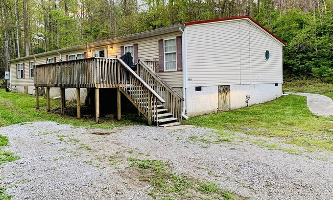 Elgin House | Brushy Mountain Lodge @ Windrock Park