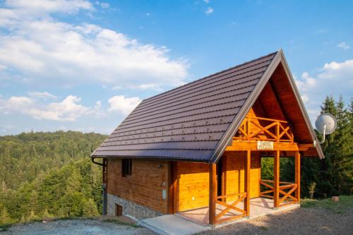 Kremna House | Brvnara Tarski pogled