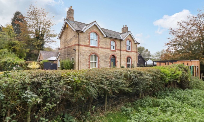 Bronygarth Cottage | BRYN CEIRIOG, family friendly, luxury holiday cottage in Chirk