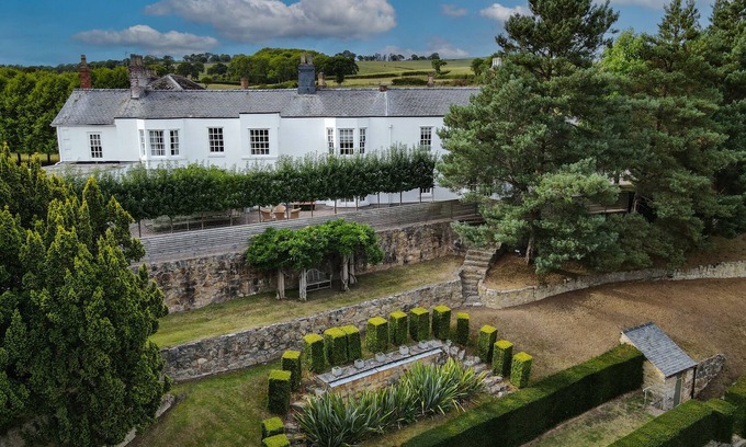 Llansantffraid-ym-Mechain House | BRYN TANAT HALL, family friendly in Llansantffraidd-Ym-Mechain