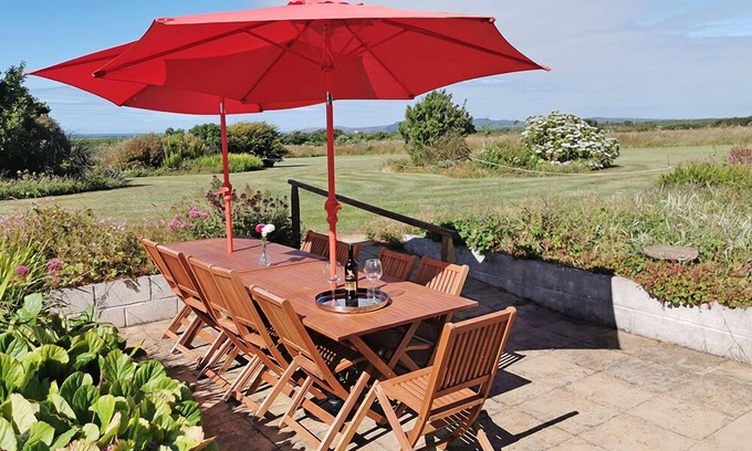 Trefin House | Bryngarw, Holiday Home Trefin, Sleeps 12, 6 bedrooms, bathrooms