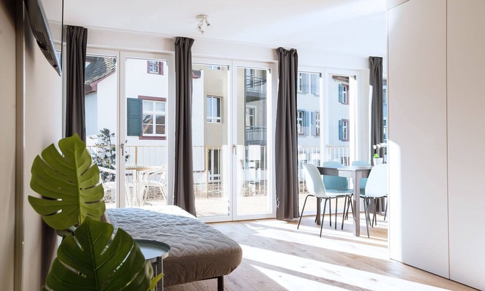 Basel City Centre Apartment | BS Klee IV - Marktplatz HITrental Apartment