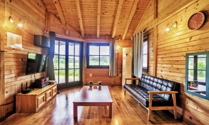 Buan-gun House | Buan Hosugatongnamu Pension