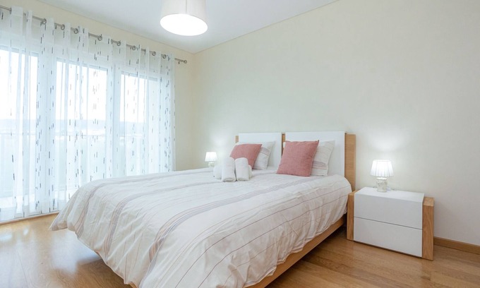 Buarcos Apartment | Buarcos Sunset Apartment by Rent4All