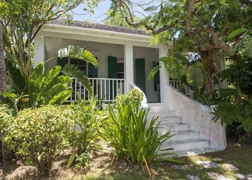 Governor's Harbour House | Buccaneer Hill Cottage cottage