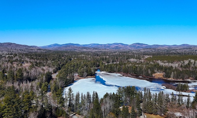 Eustis Apartment | Buck's Den - Snowmobile Trails, Trailer Parking, Near hiking, golfing, Sugarloaf